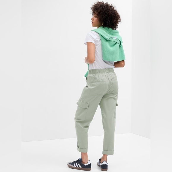 NWT! GAP Black Mid Rise Twill Pull-On Cargo Pants - Multiple Sizes 💎 - Picture 5 of 6